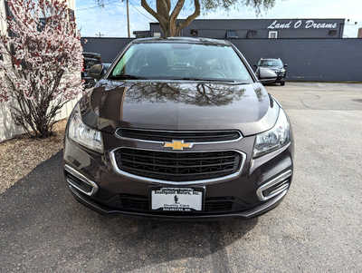 2015 Chevrolet Cruze, $7900. Photo 7