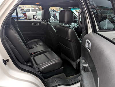 2014 Ford Explorer, $14900. Photo 12