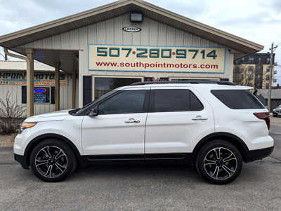 2014 Ford Explorer, $14900. Photo 2