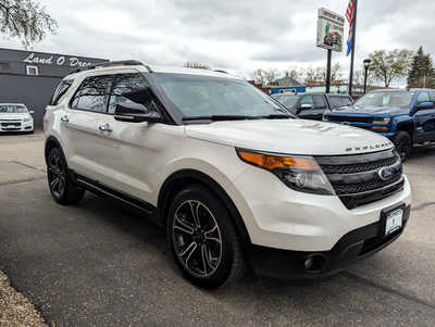 2014 Ford Explorer, $14900. Photo 6