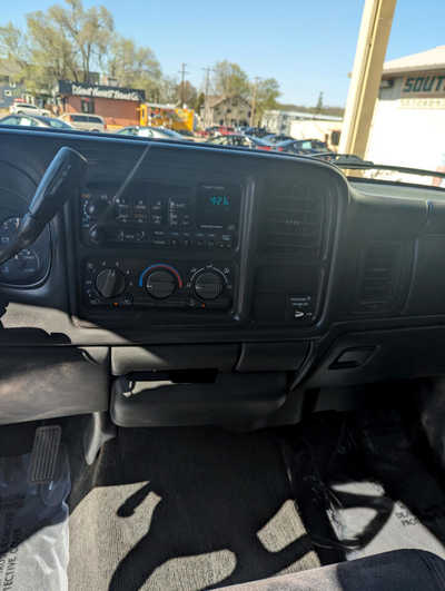 2000 Chevrolet 1500 Ext Cab, $2990. Photo 9