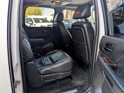 2013 GMC Yukon XL, $14900. Photo 10