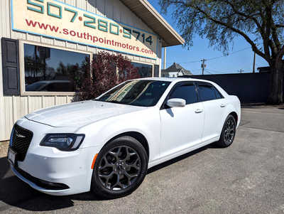 2017 Chrysler 300, $16900. Photo 2