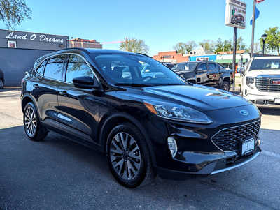2020 Ford Escape, $16900. Photo 4