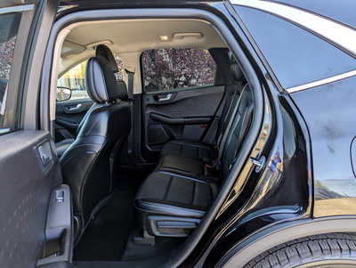 2020 Ford Escape, $16900. Photo 7