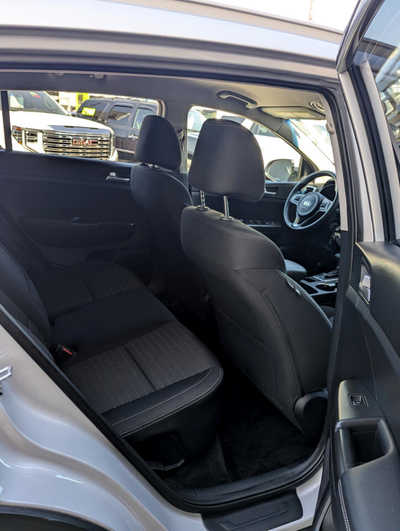 2017 Kia Sportage, $14900. Photo 11
