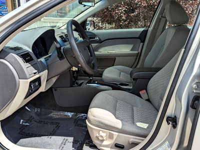 2010 Ford Fusion, $8900. Photo 8