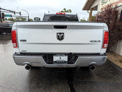 2014 RAM 1500 Crew Cab, $21900. Photo 4