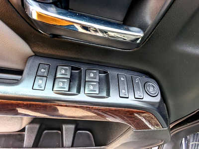 2015 GMC 1500 Crew Cab, $22900. Photo 11