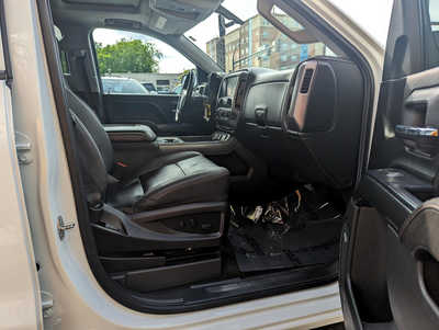 2018 GMC 1500 Crew Cab, $21900. Photo 11