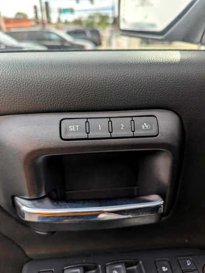 2018 GMC 1500 Crew Cab, $21900. Photo 12