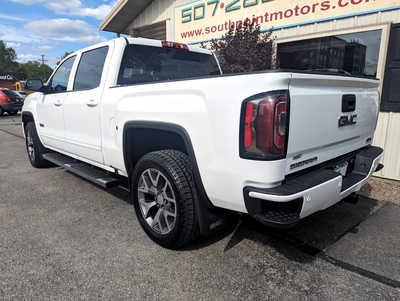 2018 GMC 1500 Crew Cab, $21900. Photo 3