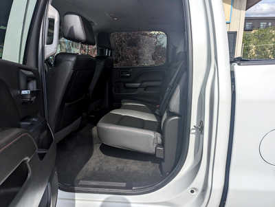 2018 GMC 1500 Crew Cab, $21900. Photo 9