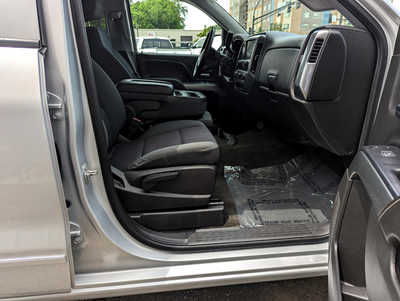 2015 Chevrolet 1500 Crew Cab, $21900. Photo 11