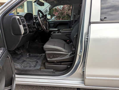 2015 Chevrolet 1500 Crew Cab, $21900. Photo 8