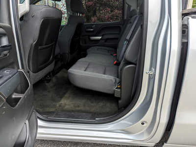 2015 Chevrolet 1500 Crew Cab, $21900. Photo 9