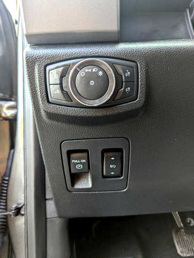 2018 Ford F150 Crew Cab, $20900. Photo 9