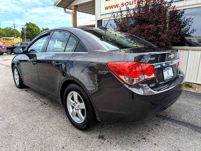 2015 Chevrolet Cruze, $7900. Photo 3