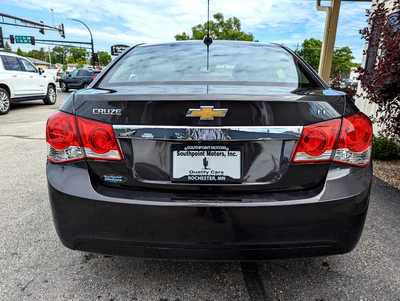 2015 Chevrolet Cruze, $7900. Photo 4