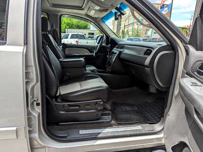 2008 Chevrolet Tahoe, $12900. Photo 12