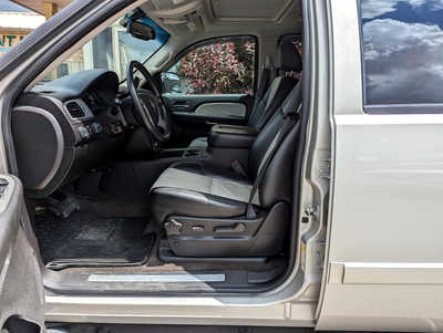2008 Chevrolet Tahoe, $12900. Photo 8