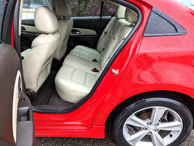 2014 Chevrolet Cruze, $7900. Photo 10
