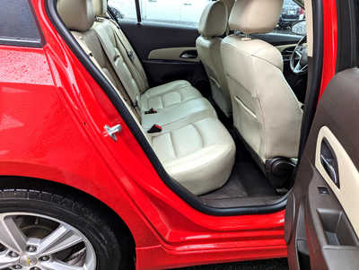 2014 Chevrolet Cruze, $7900. Photo 11