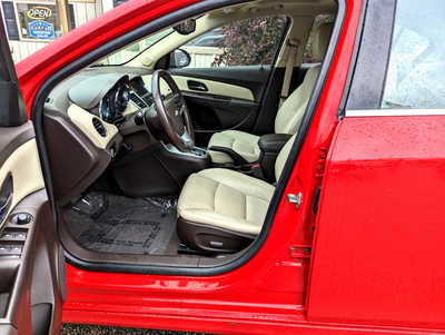 2014 Chevrolet Cruze, $7900. Photo 8