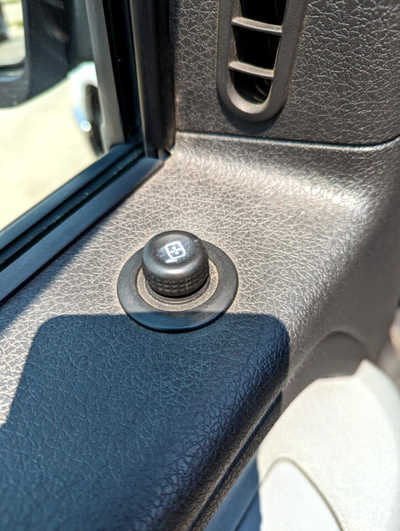 2014 Ford F150 Crew Cab, $10900. Photo 10