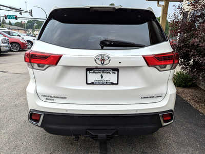 2018 Toyota Highlander, $26900. Photo 4