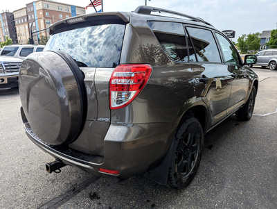 2009 Toyota RAV4, $9872. Photo 5