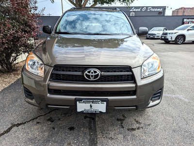 2009 Toyota RAV4, $9872. Photo 7