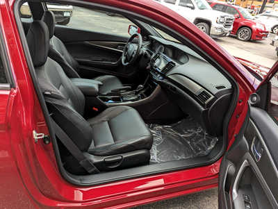 2017 Honda Accord, $23900. Photo 10