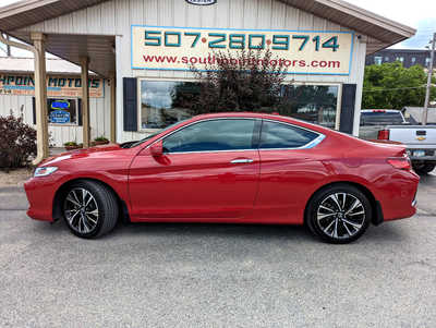 2017 Honda Accord, $23900. Photo 2