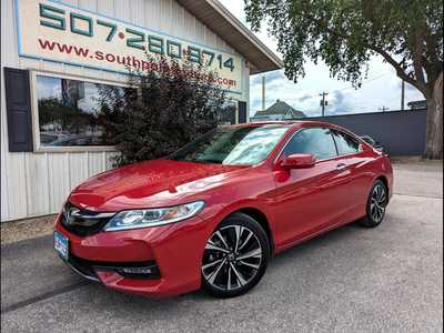2017 Honda Accord, $23900. Photo 1