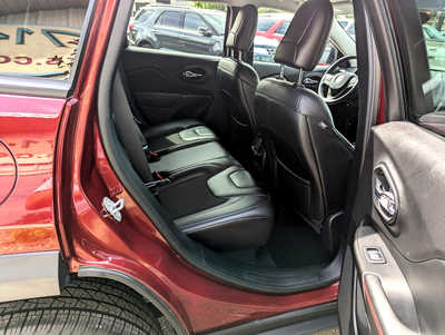 2020 Jeep Cherokee, $18900. Photo 10