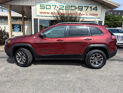 2020 Jeep Cherokee, $18900. Photo 2