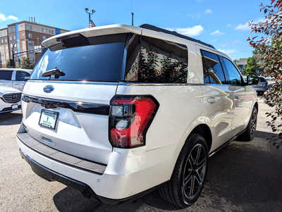 2019 Ford Expedition, $29900. Photo 5
