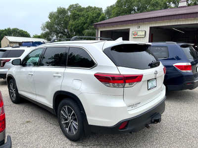 2019 Toyota Highlander, $0. Photo 1