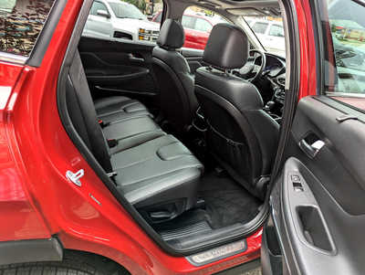 2019 Hyundai Santa Fe, $18900. Photo 11