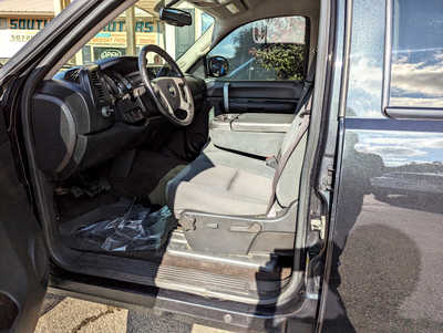 2009 Chevrolet 1500 Crew Cab, $10900. Photo 8