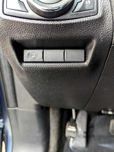 2016 Ford Explorer, $18900. Photo 12