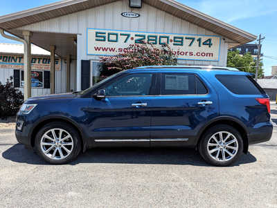 2016 Ford Explorer, $18900. Photo 2
