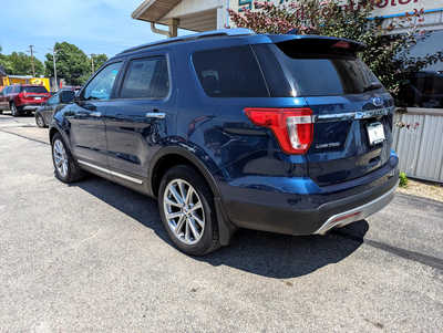 2016 Ford Explorer, $18900. Photo 3