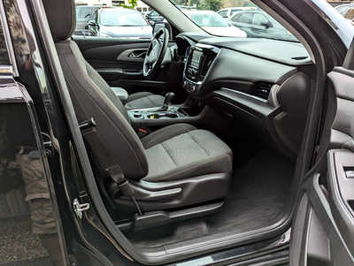 2019 Chevrolet Traverse, $15900. Photo 12