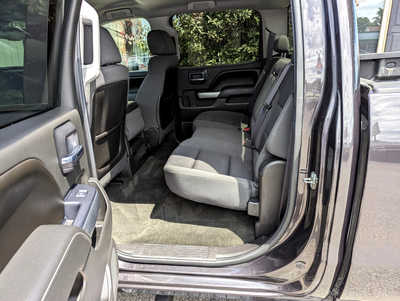 2015 Chevrolet 1500 Crew Cab, $12900. Photo 9