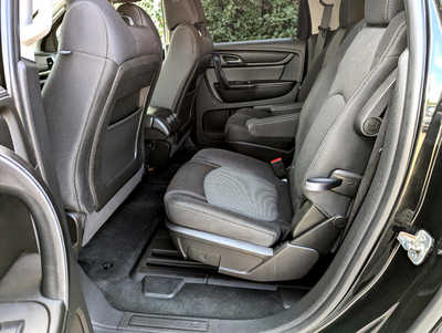 2017 Chevrolet Traverse, $14900. Photo 9