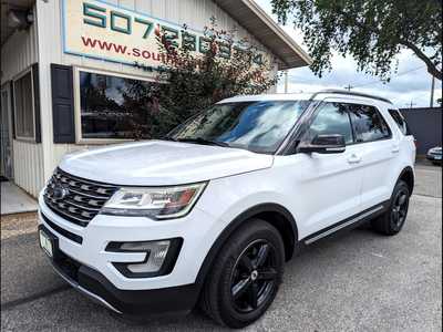 2016 Ford Explorer, $16900. Photo 1