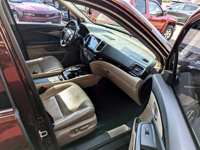 2016 Honda Pilot, $17900. Photo 12