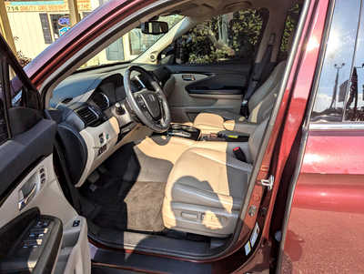 2016 Honda Pilot, $17900. Photo 8